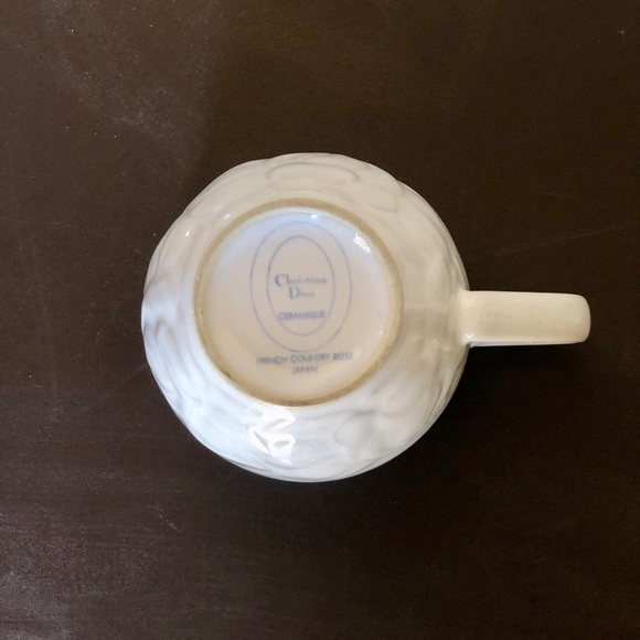 Designer tea cup - Picture 2 of 4